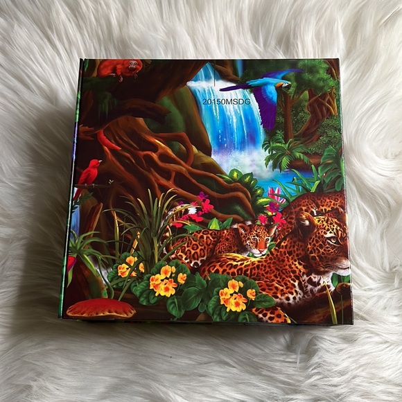 Tropical 1000 Piece Puzzle - Picture 3 of 3